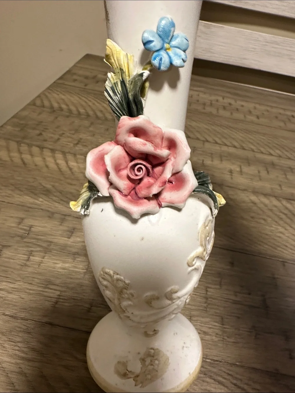 Classic White Ceramic Vase with Pink Rose Accent